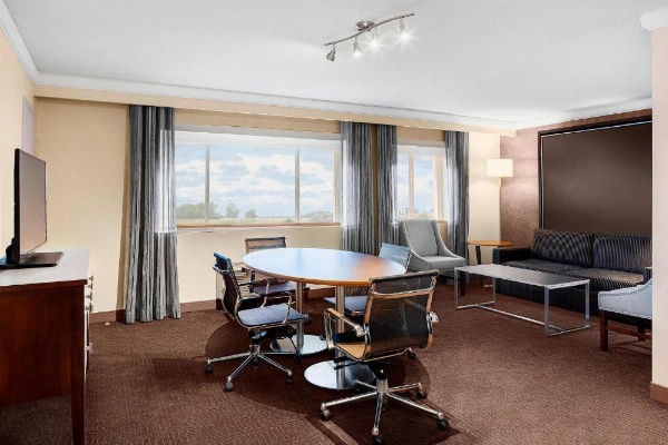 Sheraton Laval Hotel image 9
